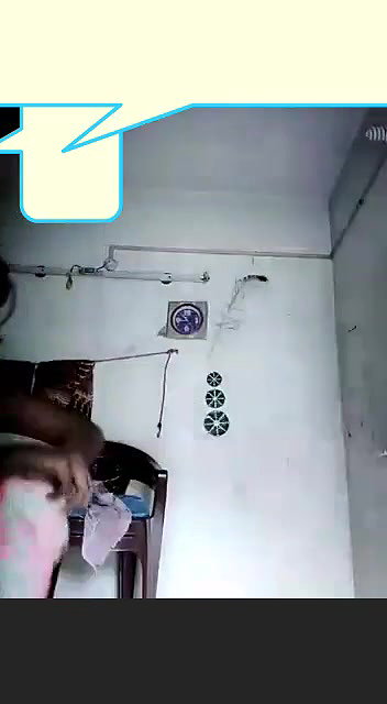 Desi Girl Shows her Boobs on Vc