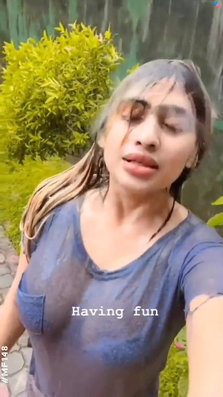Piyumi Hansamali Famous Insta Model Seductive Video