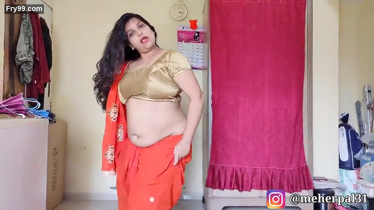 Desi fatty aunty hot dance