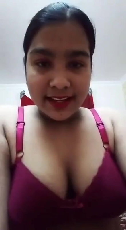 Horny boudi