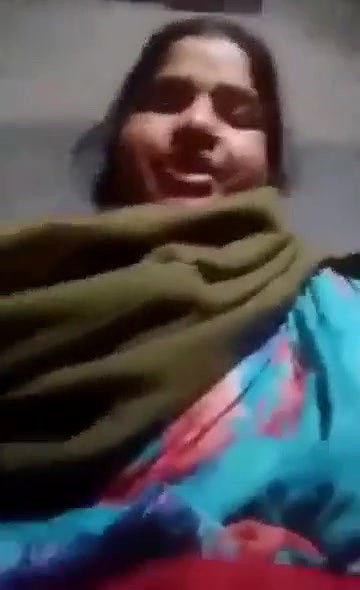 Desi BBW Bhabhi Shows her Boobs And Pussy