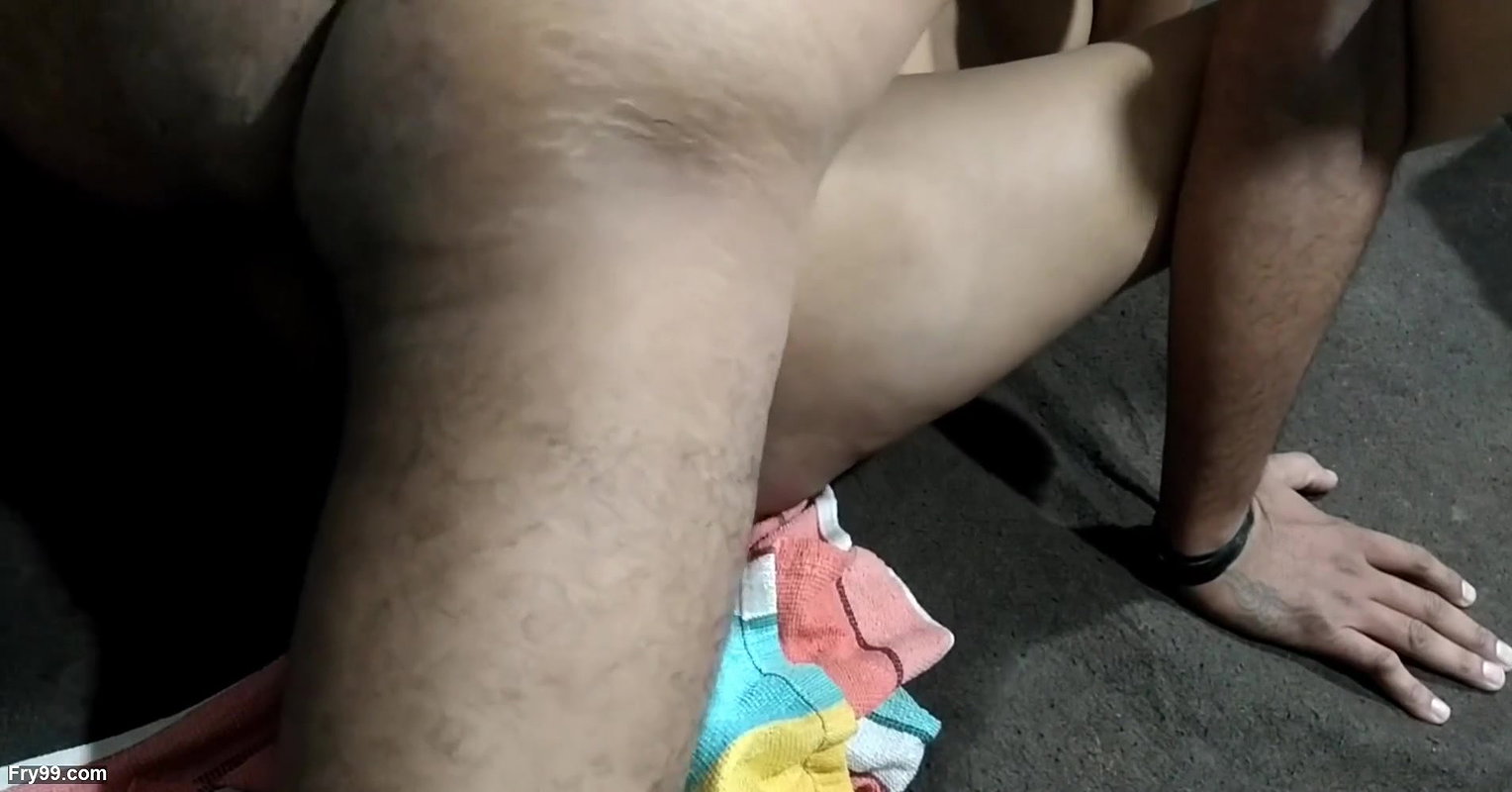 There was no one but the sexy girl at home. Then her