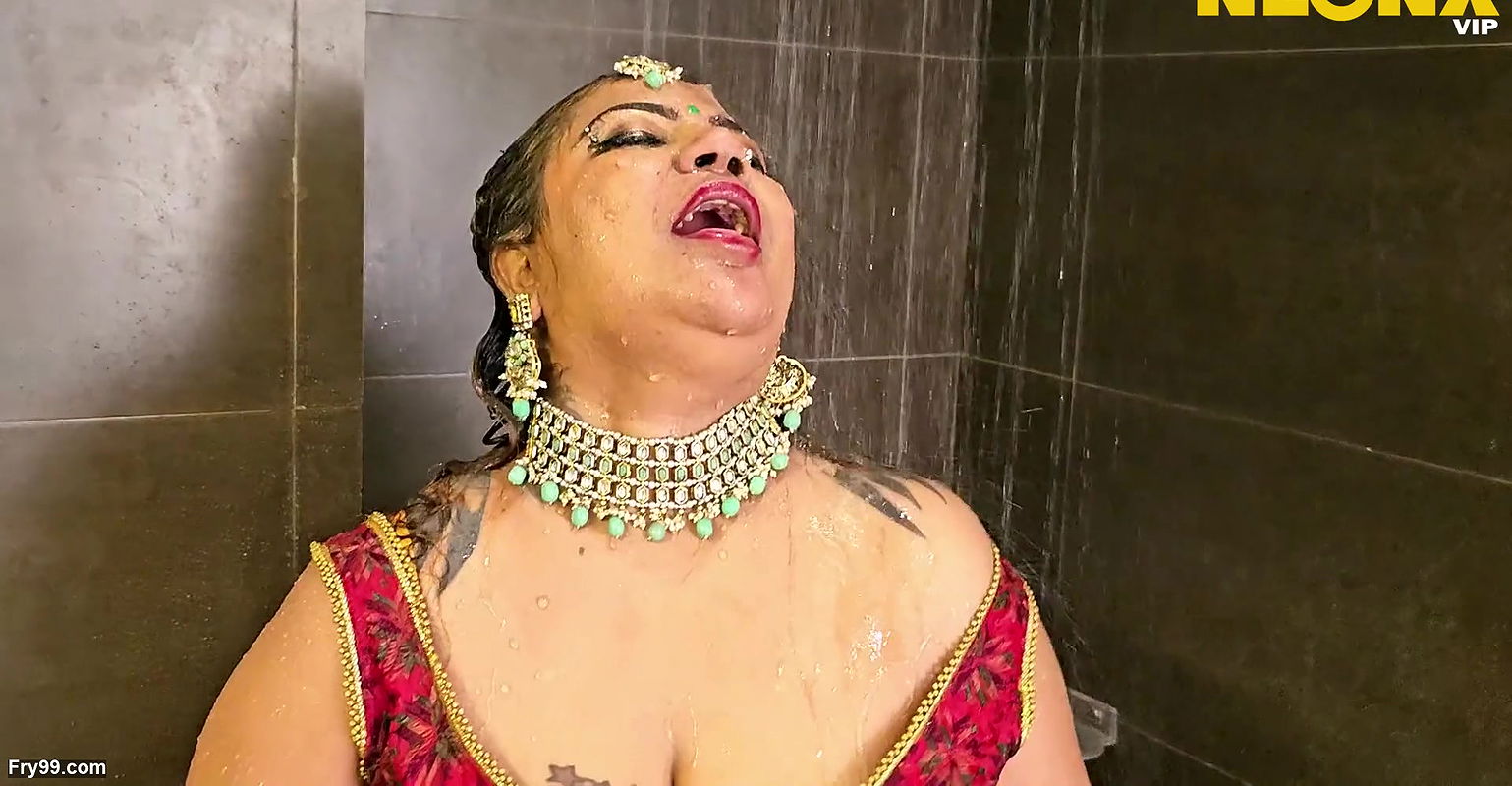 VIRGIN GUUY SEDUCE AND FUCK HER BHABHI IN SHOWER, SAVITA BHABHI FULL HORNY SEX VIDEO !