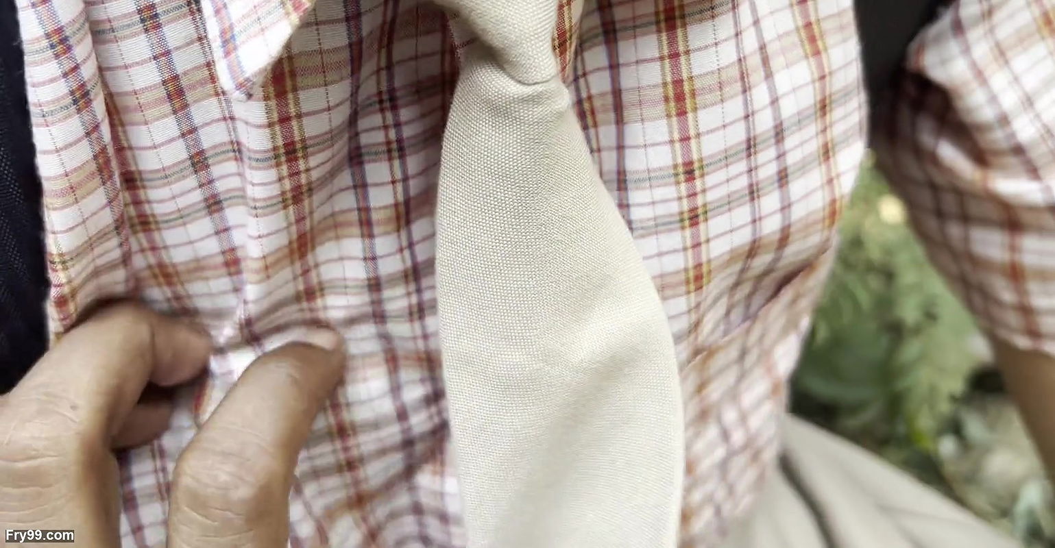 Took Indian schoolgirl to the forest and rubbed her tits tightly and then fucked her