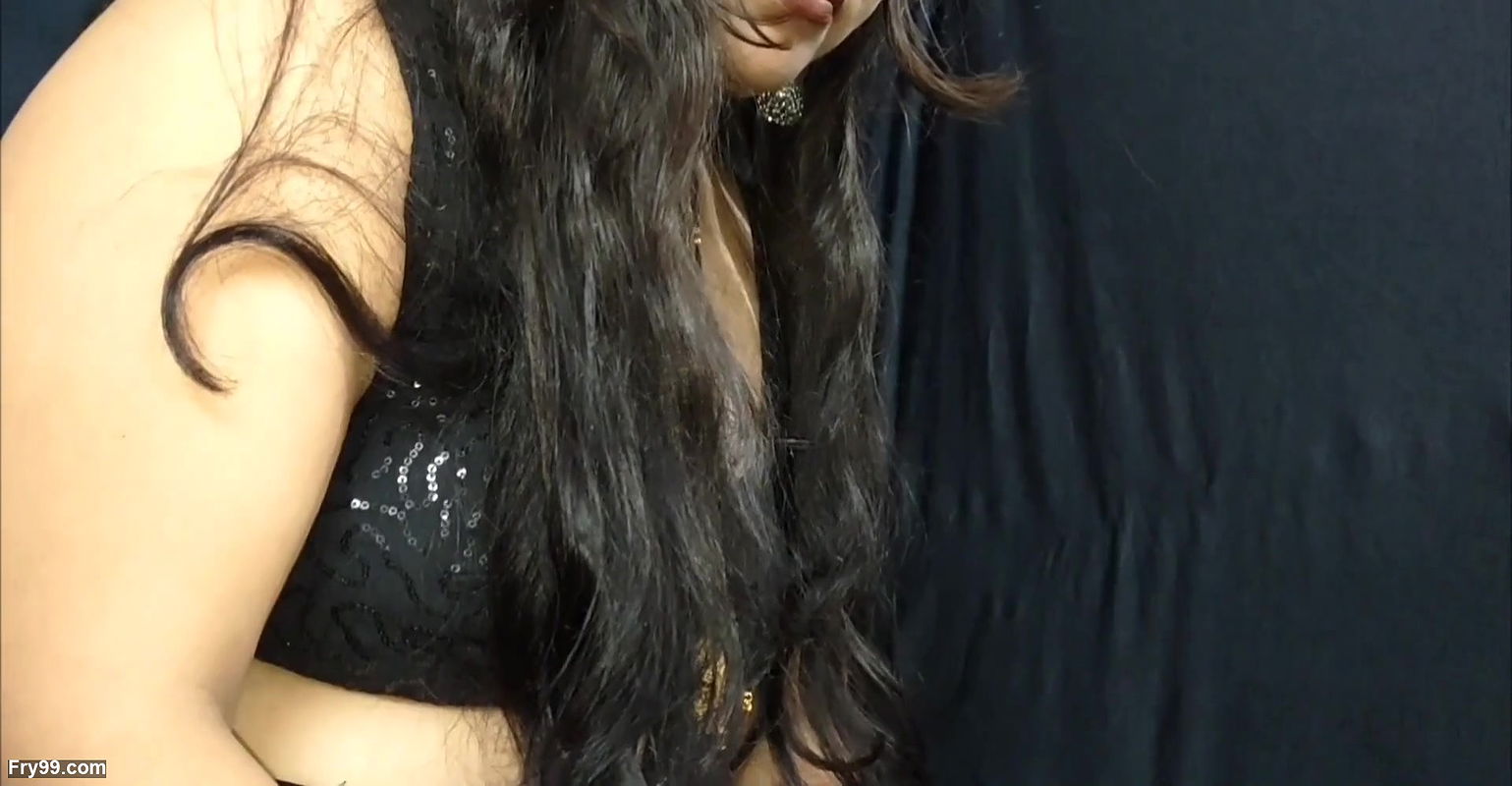 Tharki father-in-law fooled his daughter-in-law and put cock in his mouth