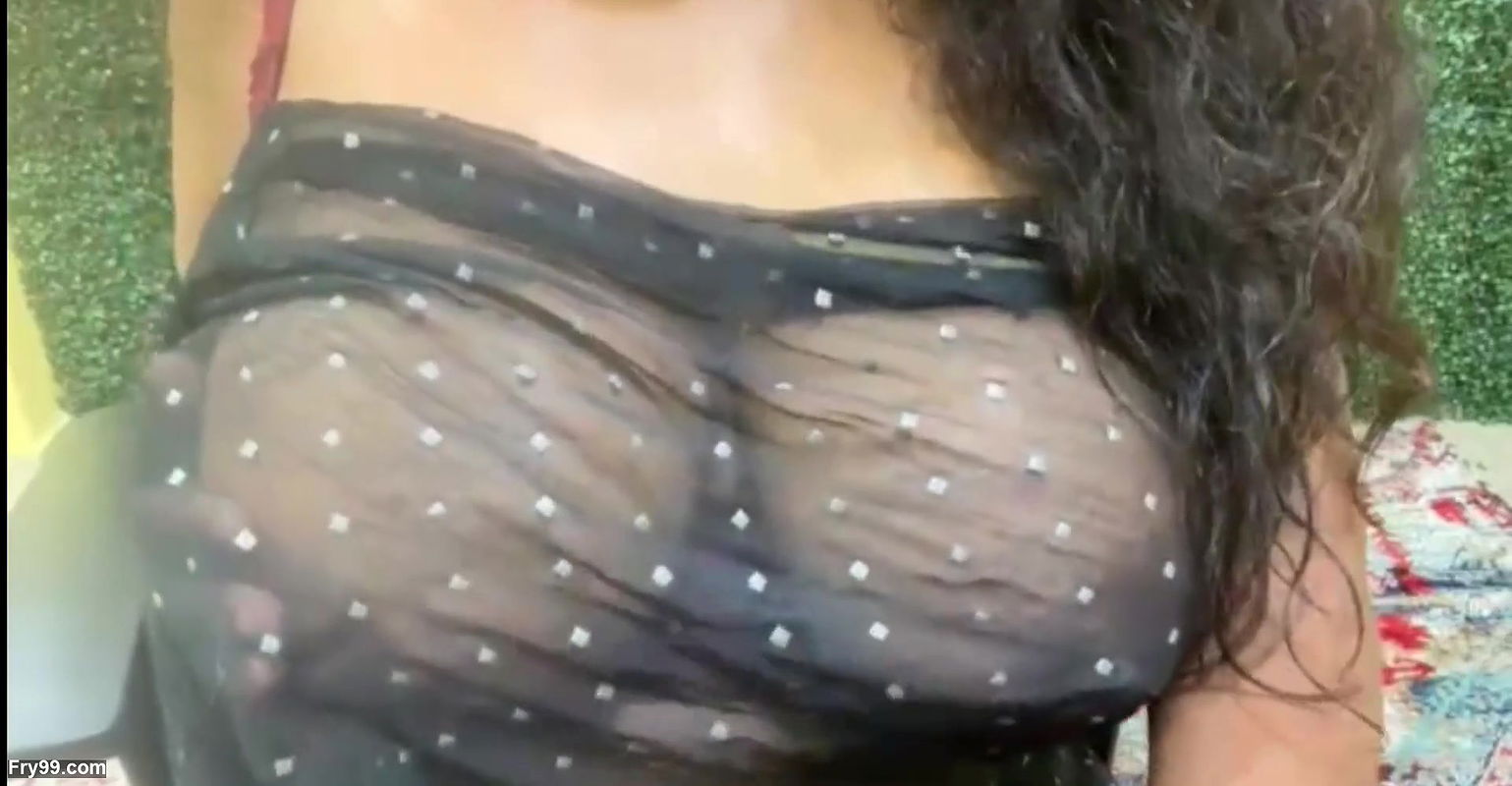 Telugu Hot Aunty Bigboobs Bouncing Rubbing Massage Shaking Show For Stepbrother Pussy Clitoris Fingerings Deeply