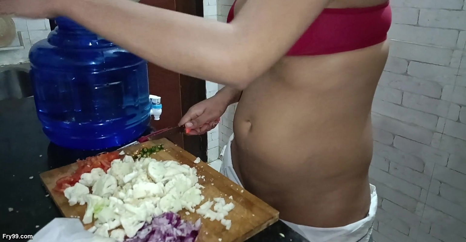 Shreya ki bubu ke gole dekhe ko maza a jata hai