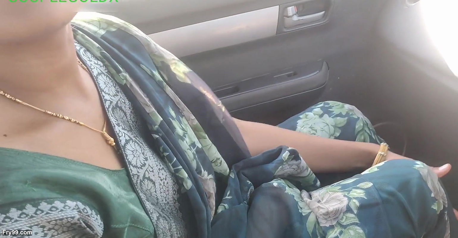 Road par ek ladki pisab kar rahi thi usko car me bula kar thoka