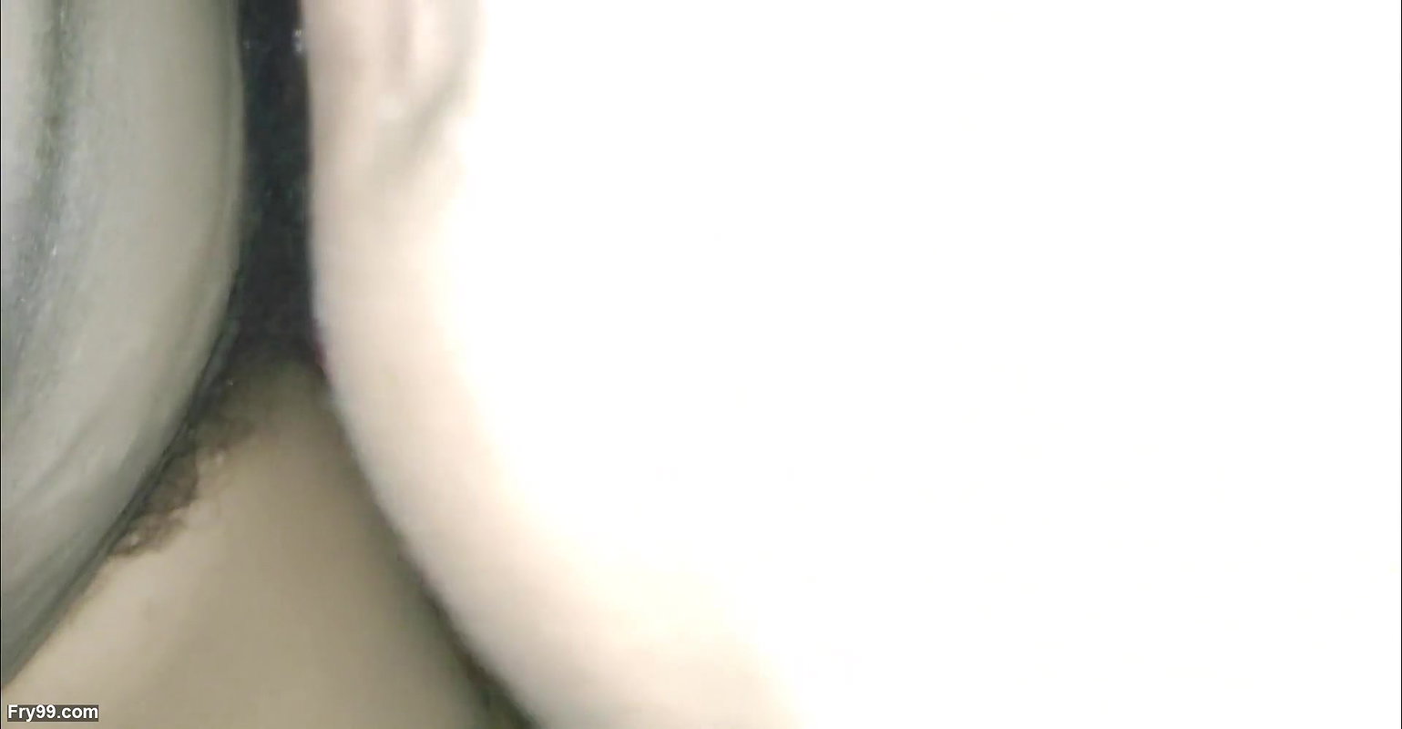 Pati apne kale lund se biwi ki chut ki pyas sant ki aur pani