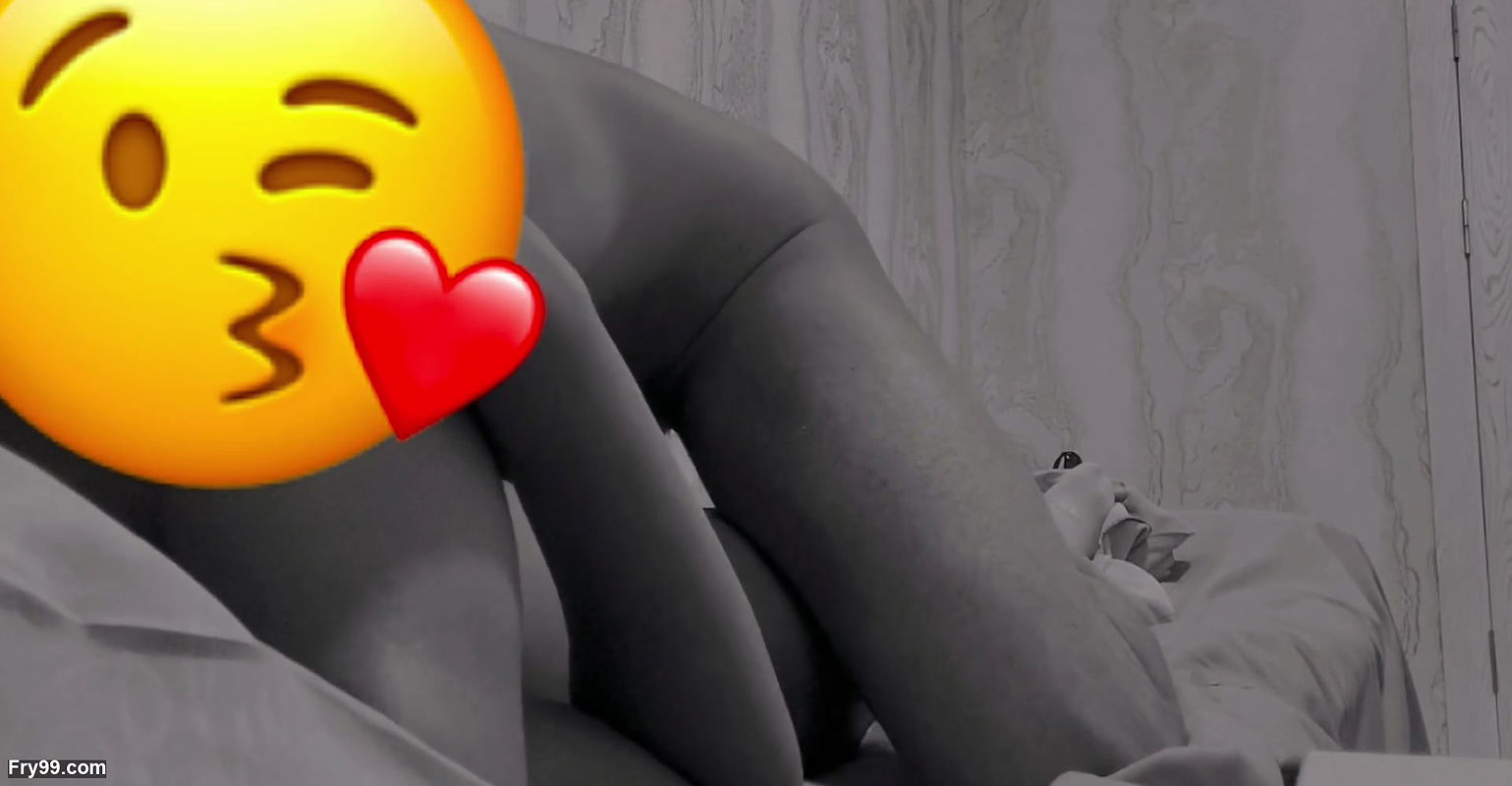 New videos,Hotel sharing with Indian village girlfriend but she is not to do sex but still i fucked here very badly with audio