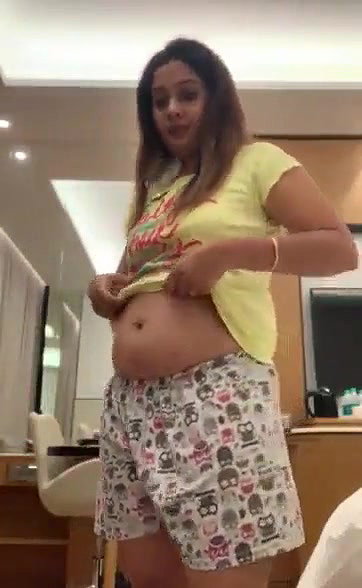 Horny Bhabhi Full Nude Show
