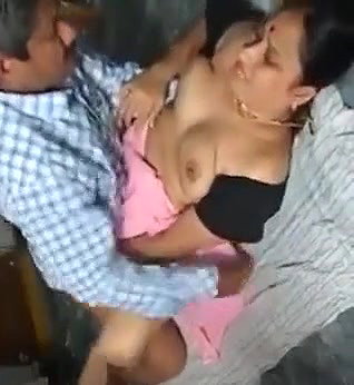Mature Uncle Quikie wiuth neighbor wife