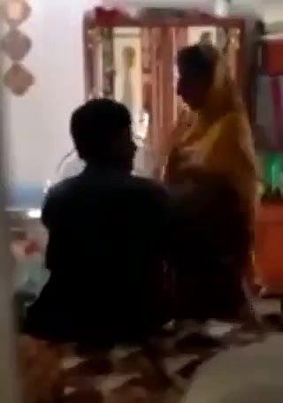 Mature bhabhi with neighbor guy