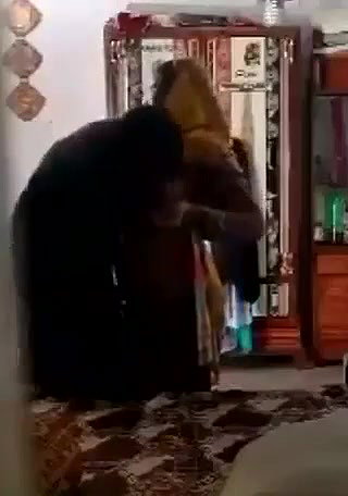 Mature bhabhi with neighbor guy