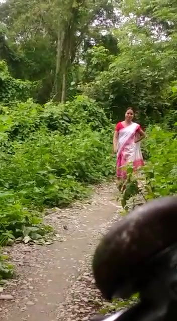 Assame Boudi Pussy Licking By Lover In Jungle
