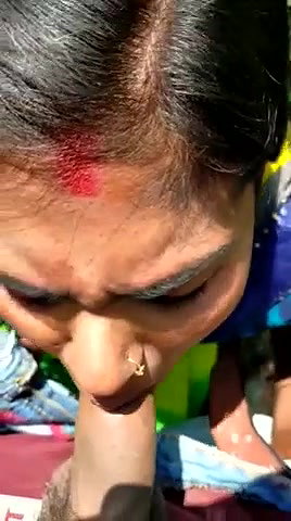 Desi Bhabhi Sucking & Riding Outdoor