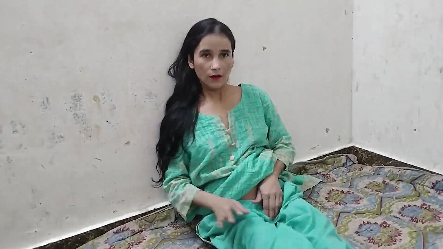 Desi girl ko jabar dasti pakad ke pela