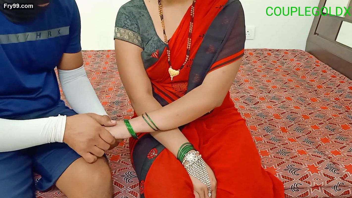 Kamvali bol rahi thi mujhe aj 500 ki jarurat hai de sakte ho