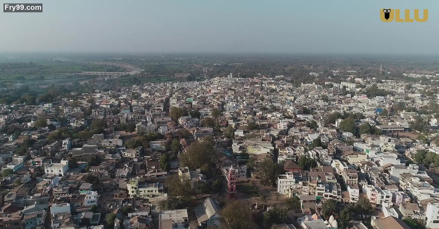 Love Next Door – 2022 – Hindi Hot Web Series – UllU