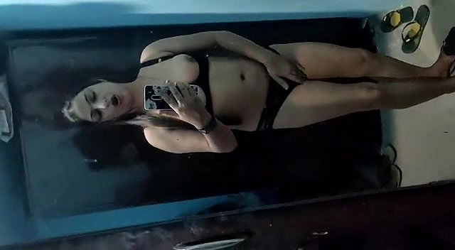Hot fgr bhabi
