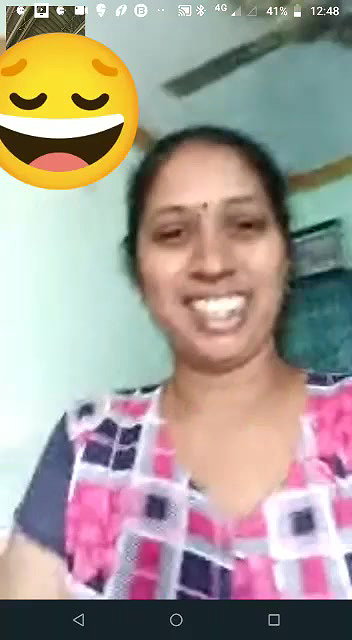 Mature bhabhi showing to lover