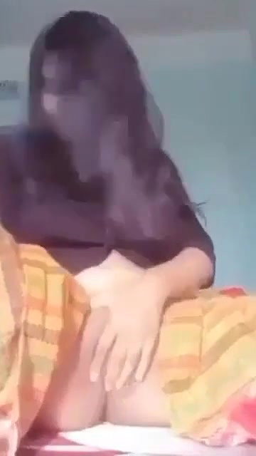 Desi cute girl sexy pussy fing