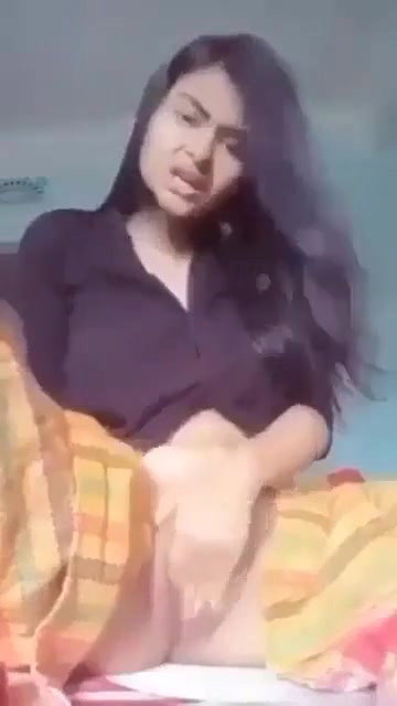 Desi cute girl sexy pussy fing