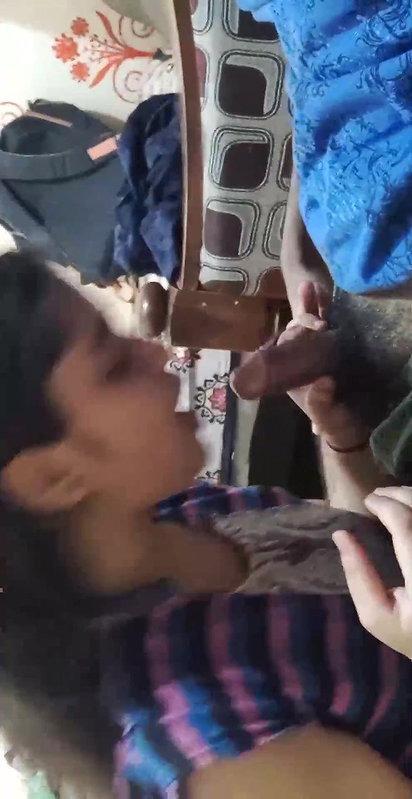Super Hot Look Indian Call Girl Shows boobs and Blowjob