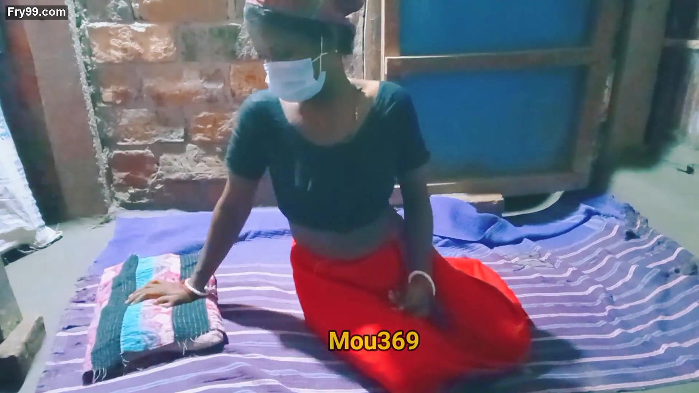 Desi Bhabi Fucks With Her Husband At Night