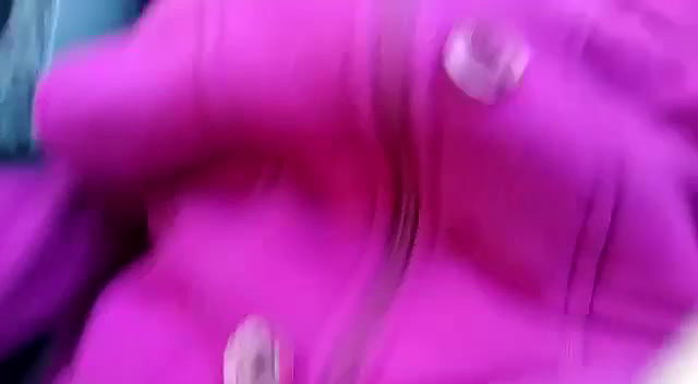 Bf playing with gf pussy