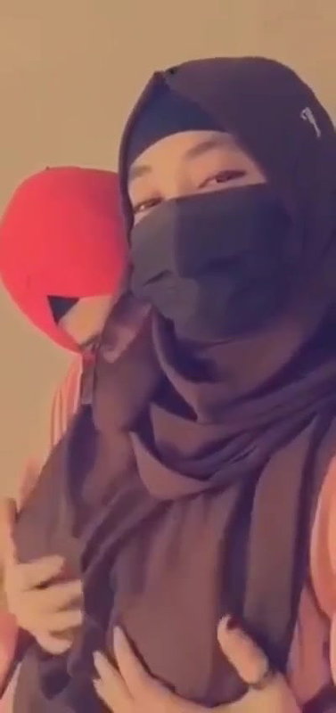 Hijabi Lesbians
