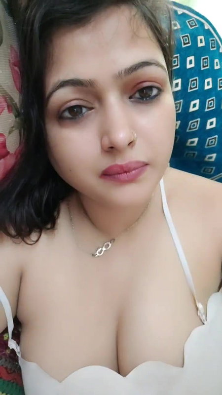Meena Bhabhi Sexy Live