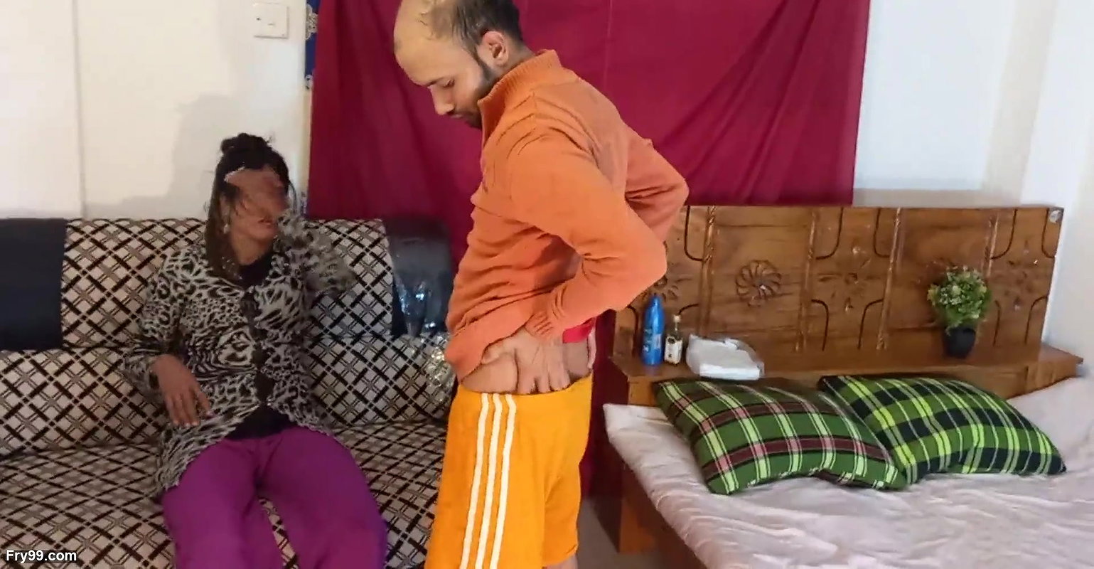 Bengali teen with long legs gets tight pussy-fucked for the first time ….. Mst sumona and Manik Mia