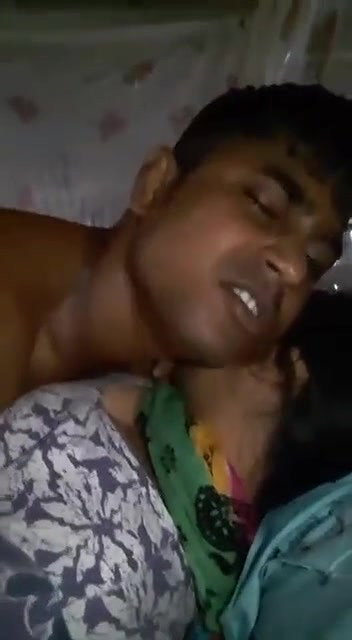 Beautiful Bengali Wife Fucking Moaning & Talking
