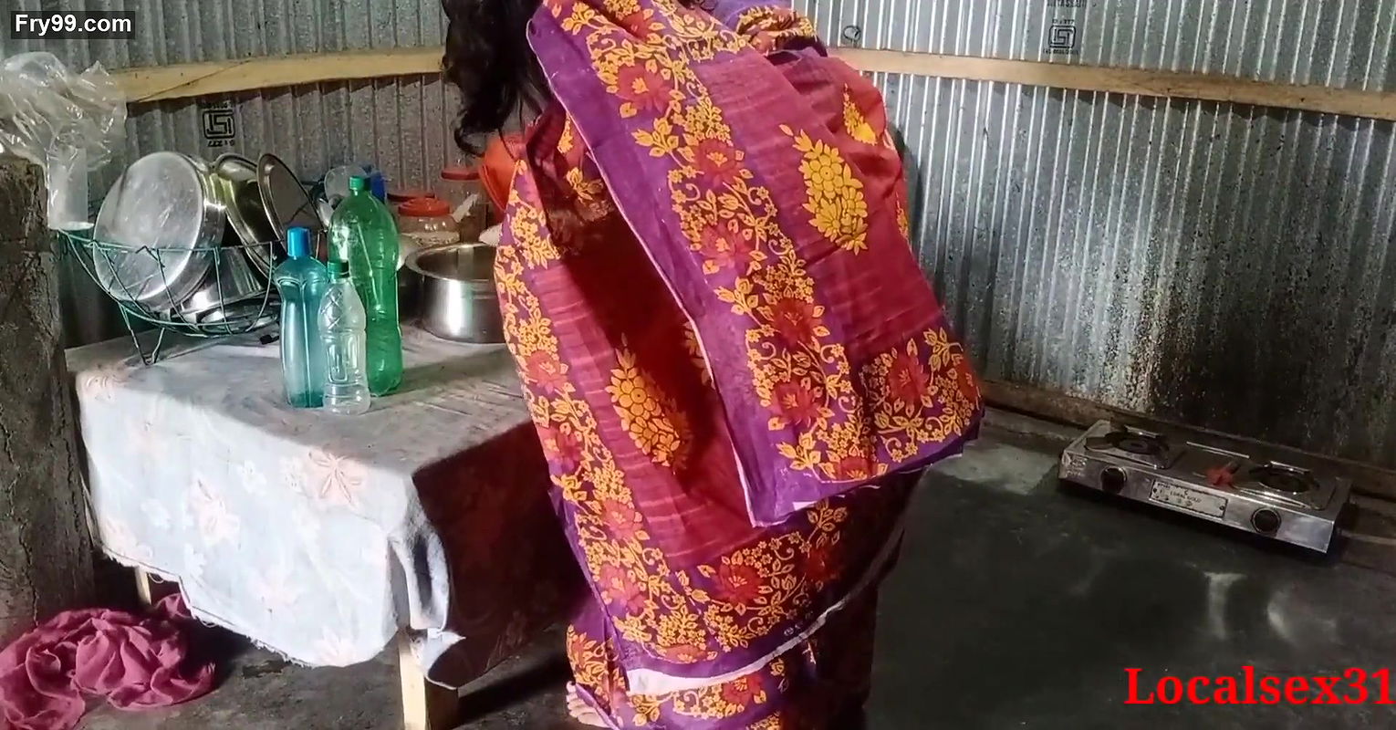 Red Saree Cute Bengali Boudi sex