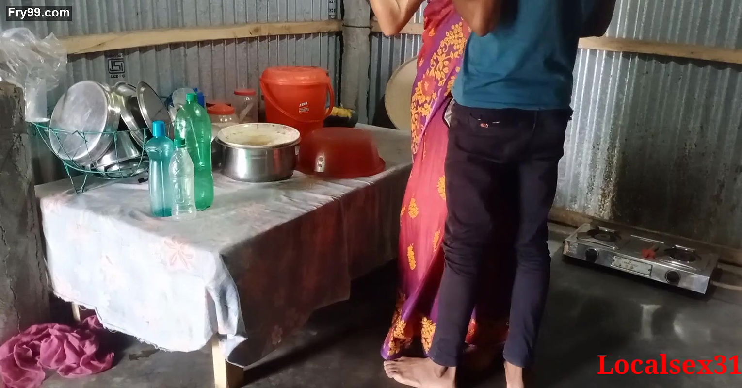 Red Saree Cute Bengali Boudi sex