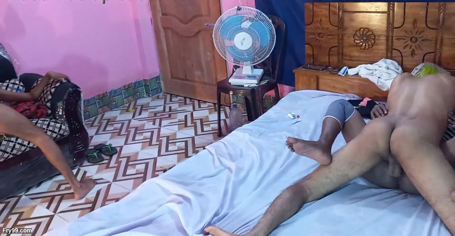 Lucky feels two guys super-sexy girls 4SOME FUCKS homemade new year Sex … Hanif and Popy khatun and Mst sumona and Manik Mia