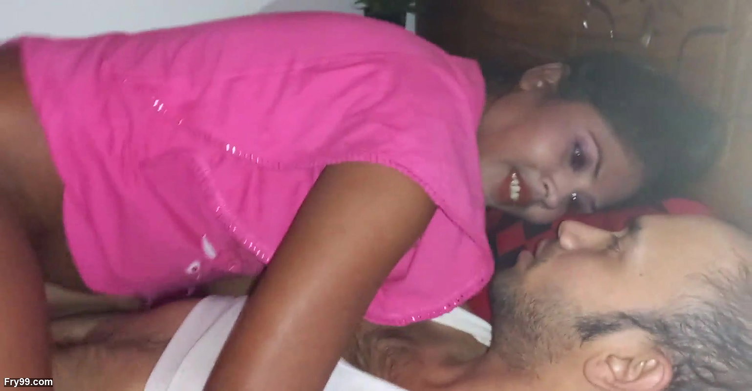 Manik Mia and Mst Sumona – Beautiful couple having sex in night sex Deshi couple sex beatyfull porn