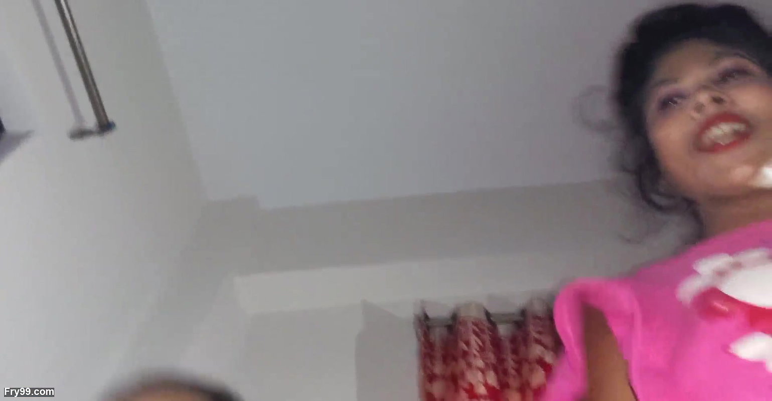 She does her first blowjob in front of the camera hot Sex homemaking video, Manik Mia and Mst Sumona