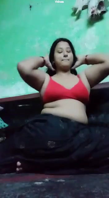 Desi Girl Showing Her Pussy