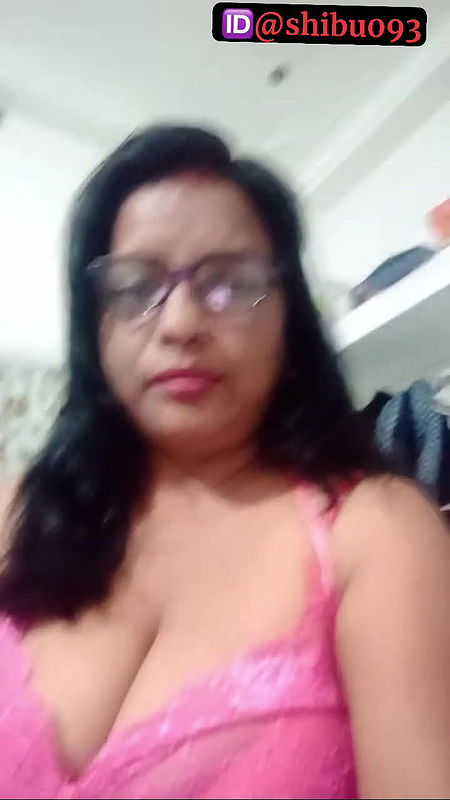 Young Indian Hot Girl Showing Her Sexy Body