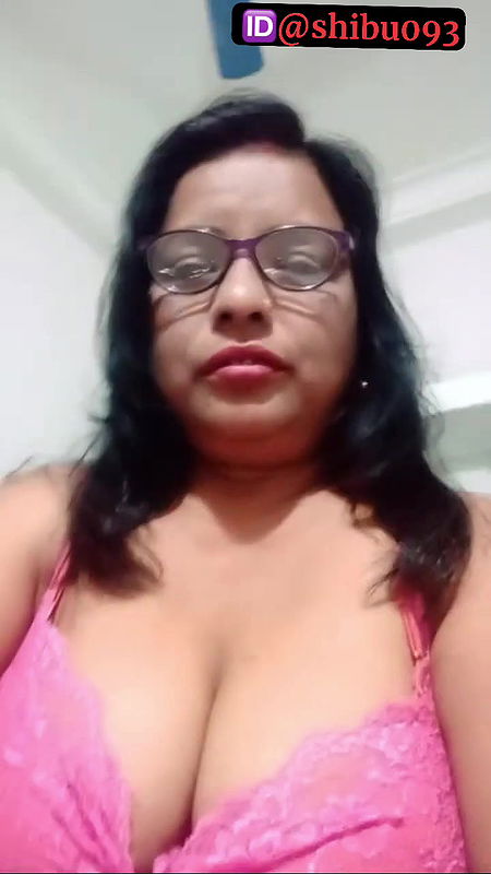 Young Indian Hot Girl Showing Her Sexy Body