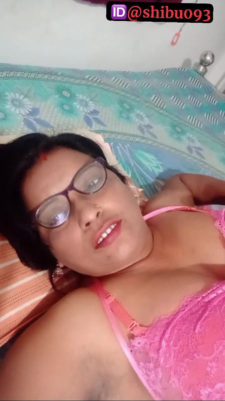 Young Indian Hot Girl Showing Her Sexy Body