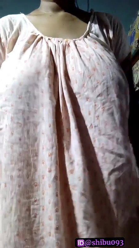 Youtuber Trisha vlog Vlogger Trisha