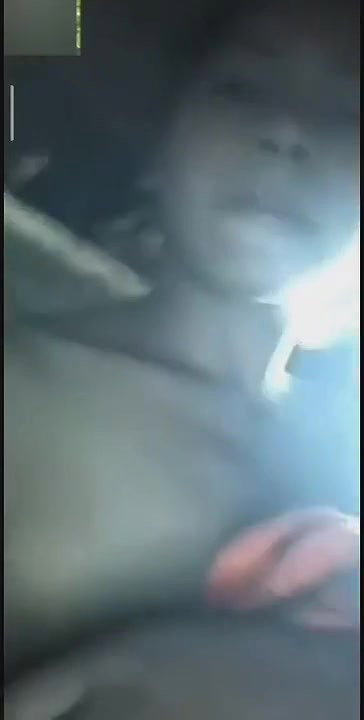Cute Desi girl Shows Her Big Boobs