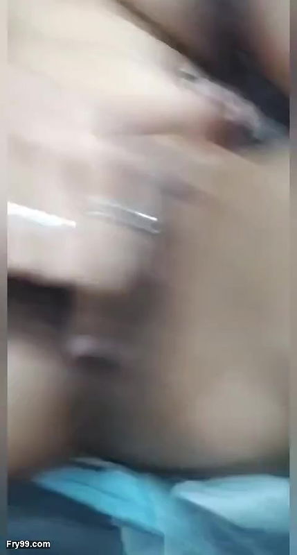 Pooja bhabhi ki mast choot fingering