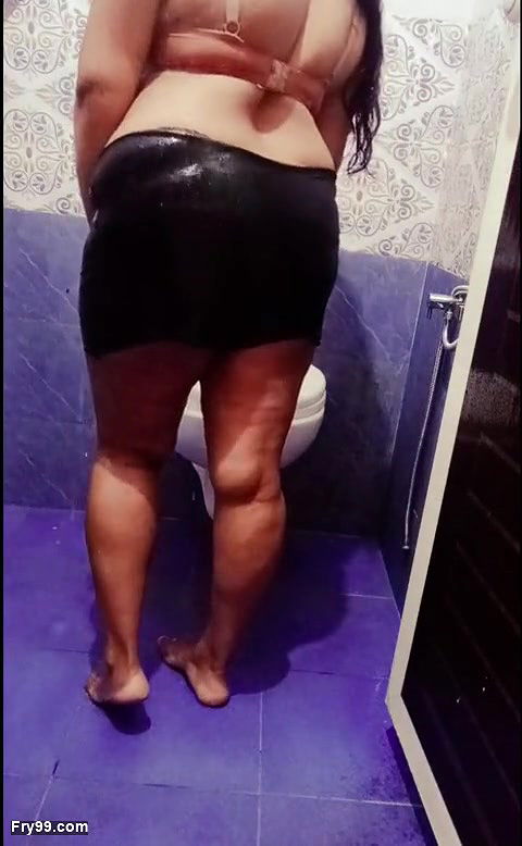 Indian Big Boobs Step Sister Arya in Bathroom