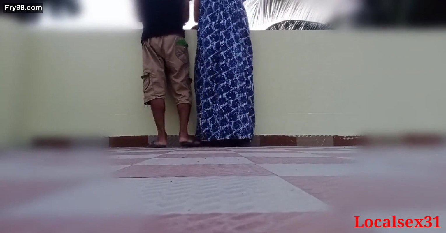 Desi married Blue Nighty Wife Sex In hall ( Official Video By Localsex31)