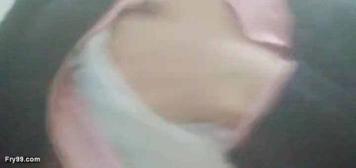 desi hot girl’s boobs fondled in office