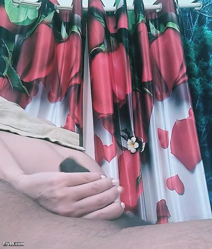 Busty stepmom loves the idea of fucking